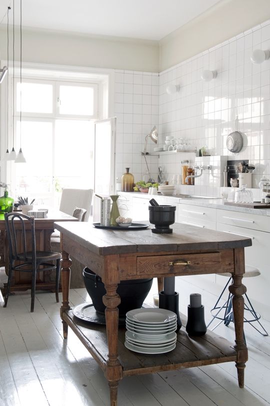 Roundup: 27 Vintage Table Kitchen Islands – Park and Division
