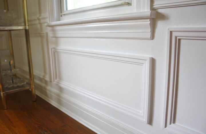 Picture Frame Wainscoting&nbsp;DIY